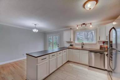 Main picture of 3039 Charmbrook Ln