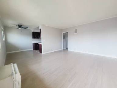 Main picture of 8720 Orion Ave