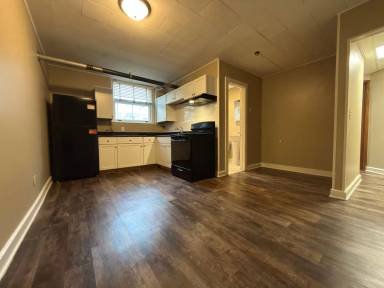 Main picture of 2040 Grand Ave