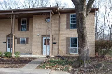 Main picture of 5501 Garden Walk Dr