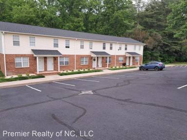 Main picture of 301 E Lake Dr