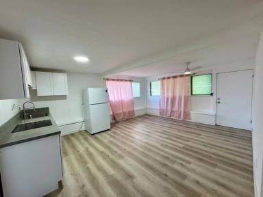 Main picture of 1727 Mahani Loop