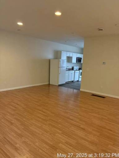 Main picture of 10 Highland Ave