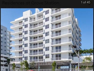 Main picture of 2560 SW 27th Ave