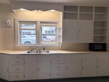 Main picture of 227 Main St