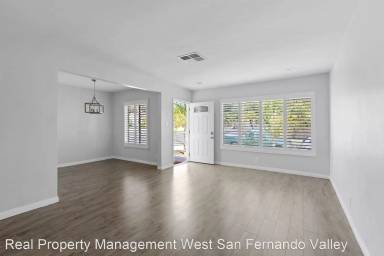 Main picture of 12611 Norris Ave