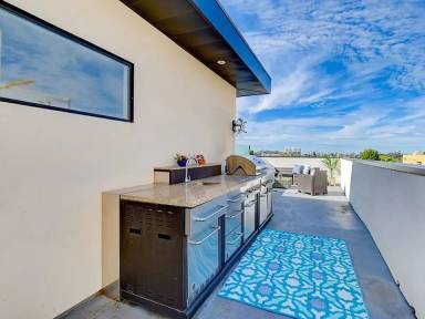 Main picture of 4067 Albatross St