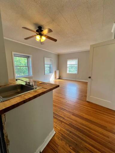 Main picture of 3116 Fremont Ave S