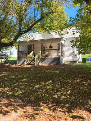 Main picture of 106 Walker Ln