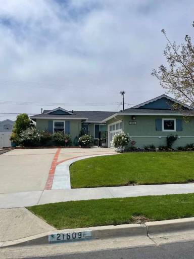 Main picture of 21609 Ladeene Ave