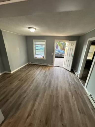 Main picture of 34 Cutts St