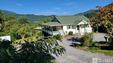 Main picture of 80 McIntosh Ln