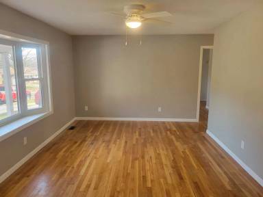 Main picture of 1019 Carver St