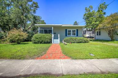 Main picture of 2704 Evans St