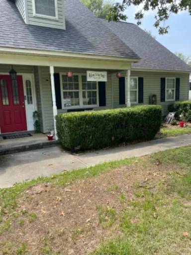 Main picture of 421 Wynnton Way