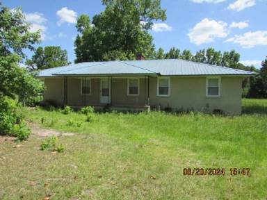 Main picture of 4690 Bum Hill Ln