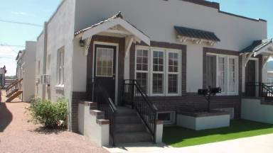 Main picture of 1100 Main St