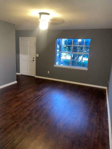 Main picture of 1914 48th St E