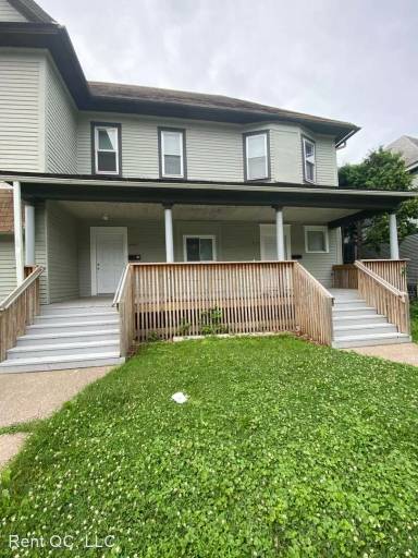 Main picture of 639 E 14th St