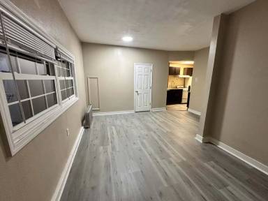 Main picture of 109 Park Pl