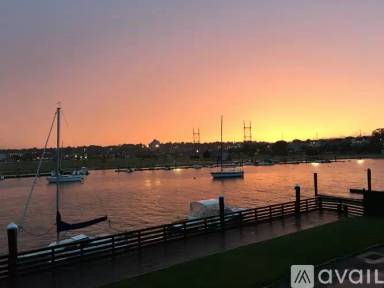 Main picture of 100 Seaview Ave