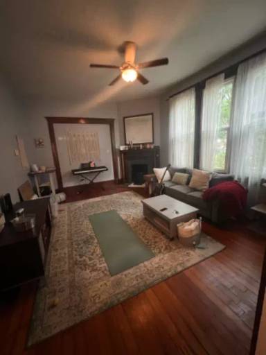 Main picture of 838 Monroe Dr NE