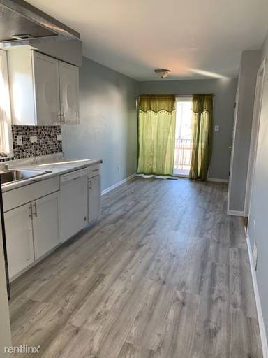 Main picture of 2838 W 36th Pl