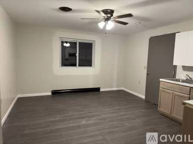 Main picture of 355 S Main St