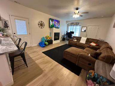 Main picture of 883 S 110 W