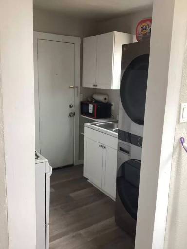 Main picture of 704 S Abilene Ave