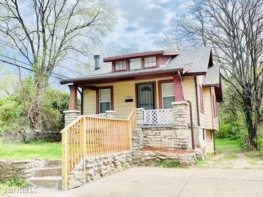 Main picture of 6839 Myrtle Ave