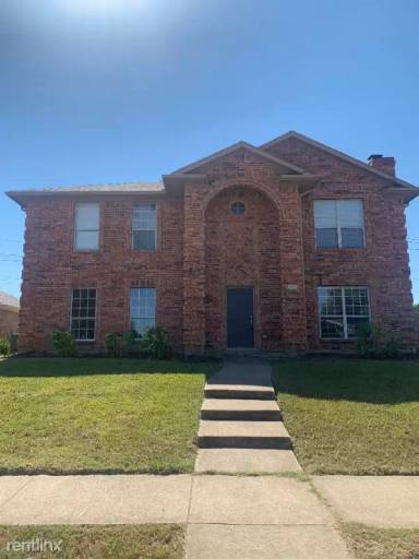 Main picture of 9406 Chimneywood Dr