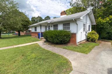 Main picture of 120 Utah Ave