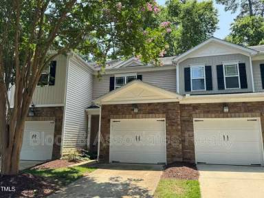 Main picture of 4705 Lawhorn St