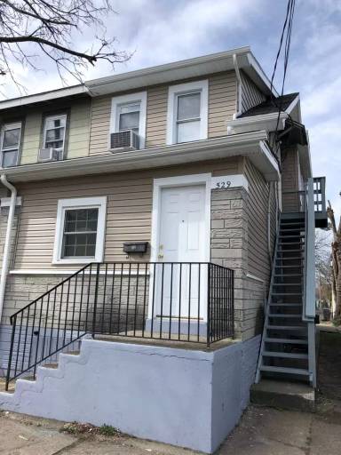 Main picture of 529 S Olden Ave