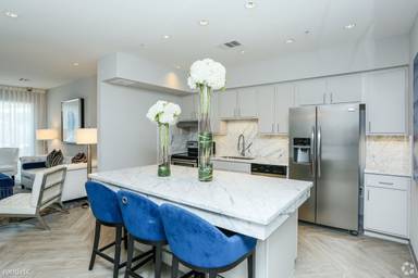 Main picture of 3809 University Blvd