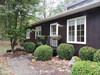 Main picture of 373 Laurel Dr