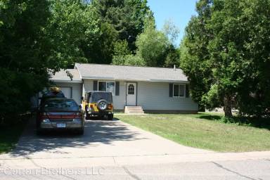 Main picture of 2031 Van Evera Ave