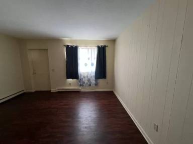 Main picture of 868 W Boylston St