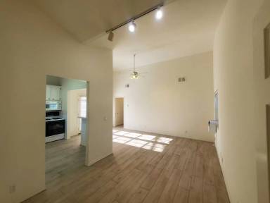 Main picture of 1510 Park Ave