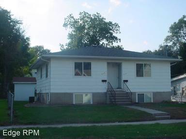 Main picture of 644 W 11th St