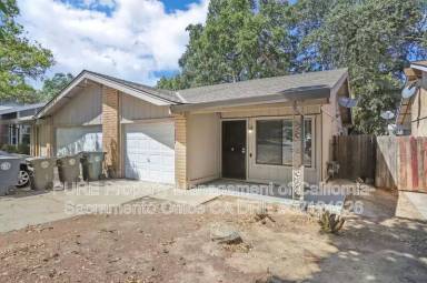Main picture of 7401 Willowcreek Dr
