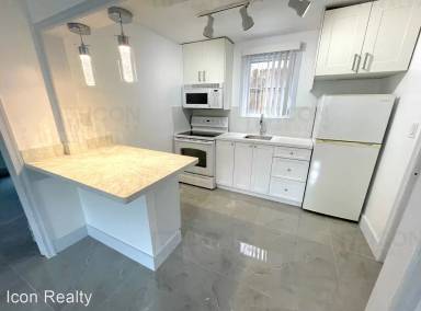 Main picture of 1606 NE 2nd Ct