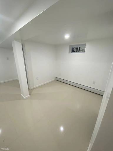 Main picture of 16511 78th Ave