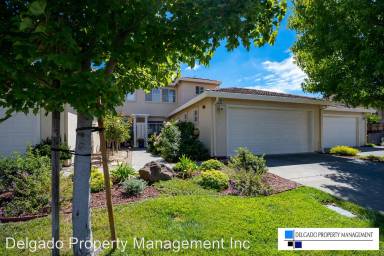 Main picture of 325 Columbia Cir