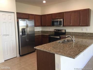 Main picture of 11517 SW 250th St