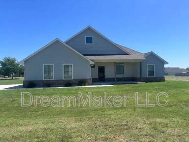 Main picture of 716 Flowers Dr