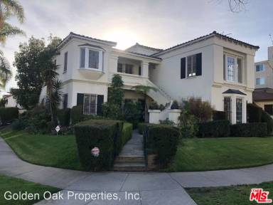 Main picture of 1438 S Beverly Dr