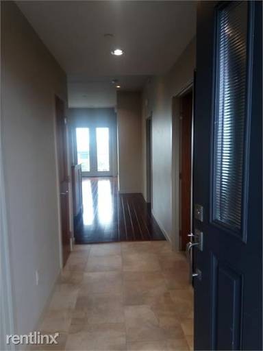 Main picture of 1203 W Holly St