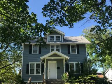 Main picture of 3330 Burt St